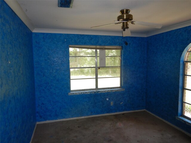 4180 Glenn Rd, Shreveport, LA 71107 - unfurnished room with baseboards, ceiling fan, crown molding, and carpet floors