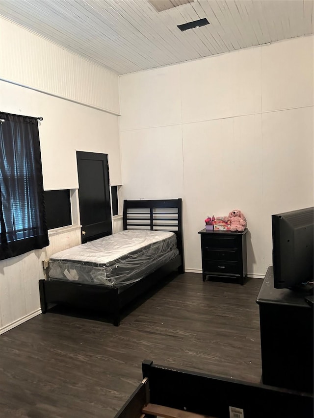 504 E 4th St, Mount Pleasant, TX 75455 - bedroom with wood finished floors