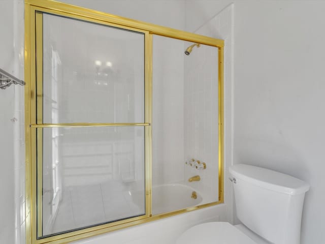 5904 Sandhills Cir, Plano, TX 75093 - full bath with toilet and combined bath / shower with glass door