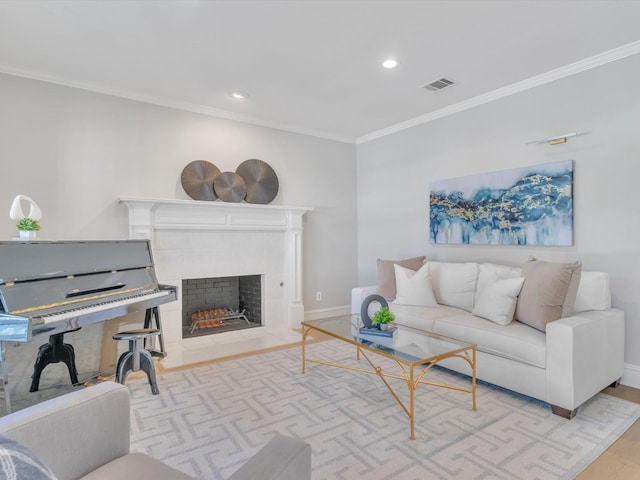 5904 Sandhills Cir, Plano, TX 75093 - living area featuring ornamental molding, wood finished floors, recessed lighting, a fireplace, and baseboards