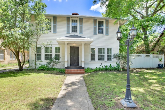820 W Gandy St, Denison, TX 75020 - view of front facade