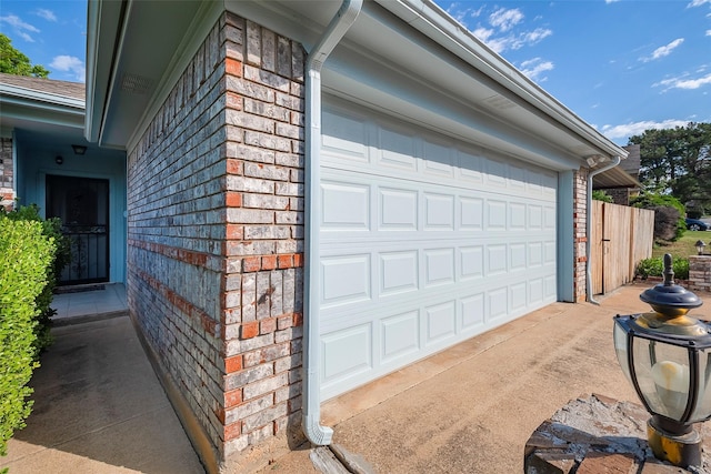 416 Birchwood Ln, Fort Worth, TX 76108 - garage featuring fence
