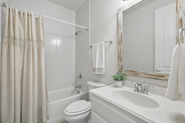7401 Sabine Dr, Mckinney, TX 75071 - bathroom featuring toilet, shower / tub combo, and vanity