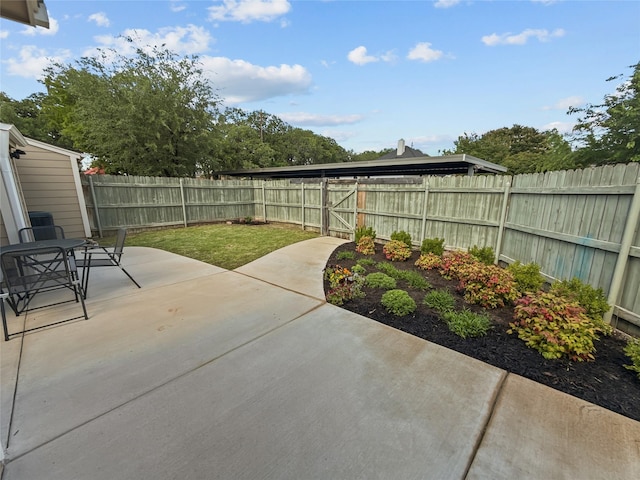 2114 Cottage Oak Ln, Colleyville, TX 76034 - view of patio / terrace with a fenced backyard