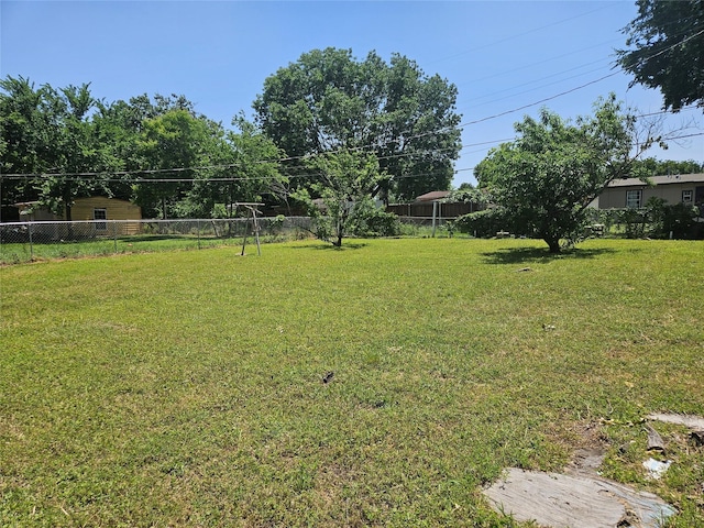 120 E Marguerita Dr, Garland, TX 75040 - view of yard