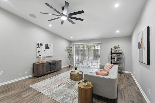 6005 Redwood Ln, Rowlett, TX 75089 - living area with lofted ceiling, a ceiling fan, wood finished floors, baseboards, and recessed lighting