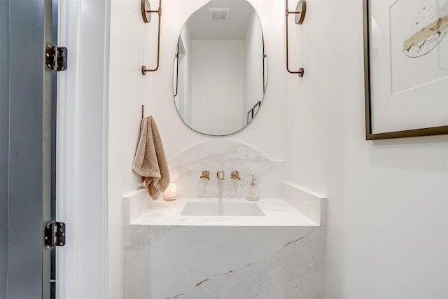 7758 Barber Ranch Rd, Fort Worth, TX 76126 - bathroom featuring a sink