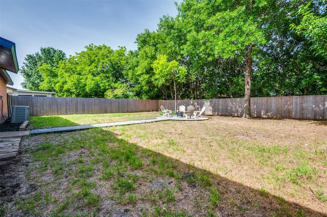 2209 Sheriff Dr, Grand Prairie, TX 75051 - view of yard with central AC unit