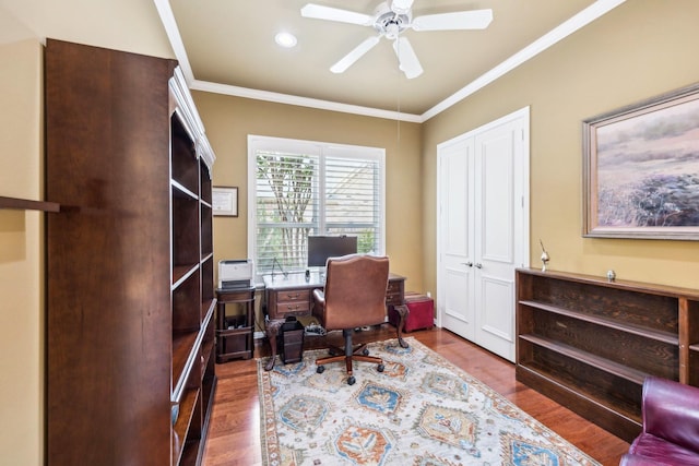 3024 Greenhill Dr, Plano, TX 75093 - office area featuring ceiling fan, crown molding, wood finished floors, and recessed lighting