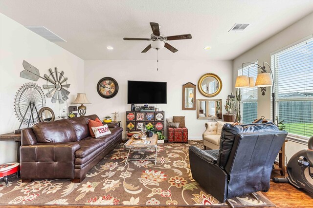 10805 Aurora Dr, Waco, TX 76708 - living area with a ceiling fan and recessed lighting