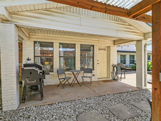 5433 Greenwood Way N, Richland Hills, TX 76180 - view of patio / terrace