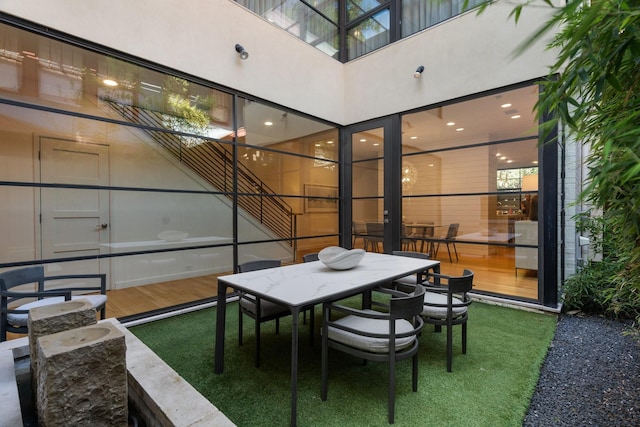 3723 Gilbert Ave, Dallas, TX 75219 - view of patio / terrace with outdoor dining space