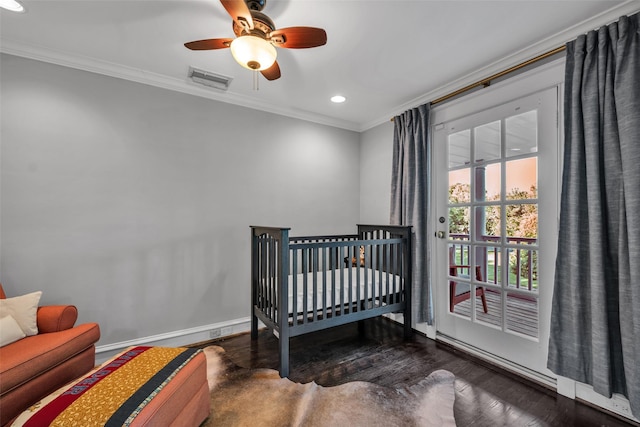 747 Kessler Lake Dr, Dallas, TX 75208 - bedroom with ornamental molding, wood finished floors, recessed lighting, baseboards, and a ceiling fan