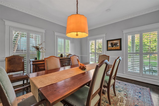 747 Kessler Lake Dr, Dallas, TX 75208 - dining area with wood finished floors and ornamental molding