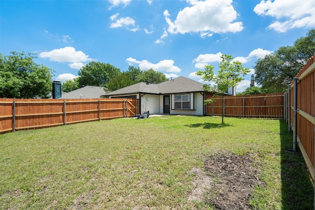 1133 Rosewood Ln, Lancaster, TX 75146 - view of rear view of house