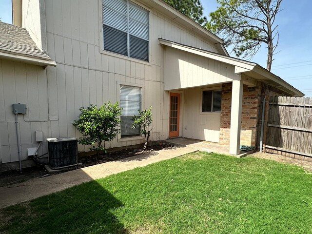2335 Sherry St, Arlington, TX 76014