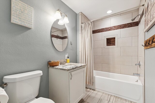 168 Barker Ln, Waco, TX 76705 - full bath with toilet, shower / bath combo with shower curtain, and vanity