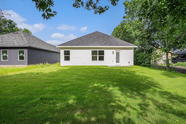 4041/2 Evans St, Cleburne, TX 76031 - rear view of house featuring roof with shingles