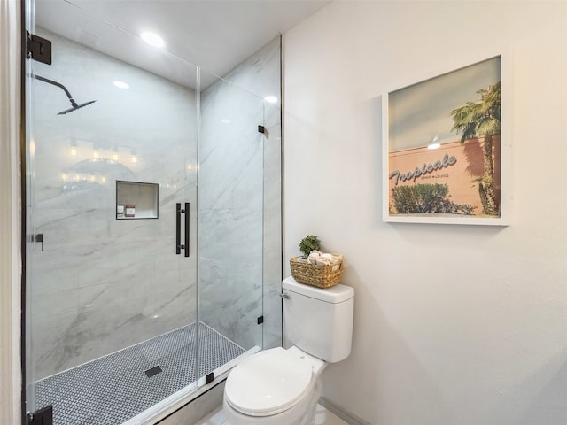 1900 Sussex Dr, Garland, TX 75041 - full bath featuring toilet, a shower stall, and baseboards