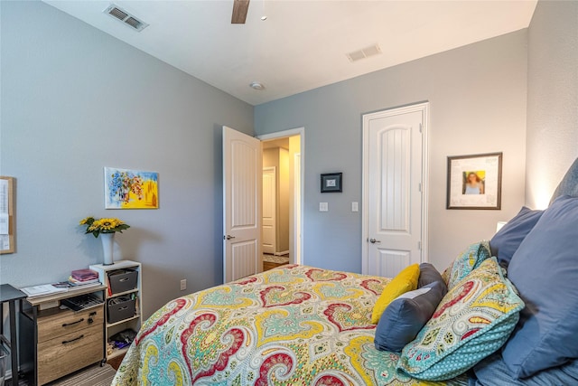bedroom featuring a ceiling fan