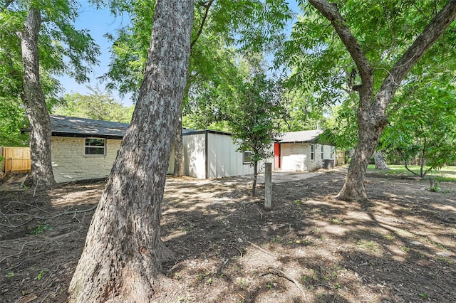 1220 Brittany Ln, Arlington, TX 76013 - view of yard