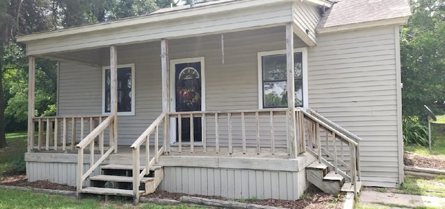 904 Church St, Winnsboro, TX 75494 - view of front facade with covered porch