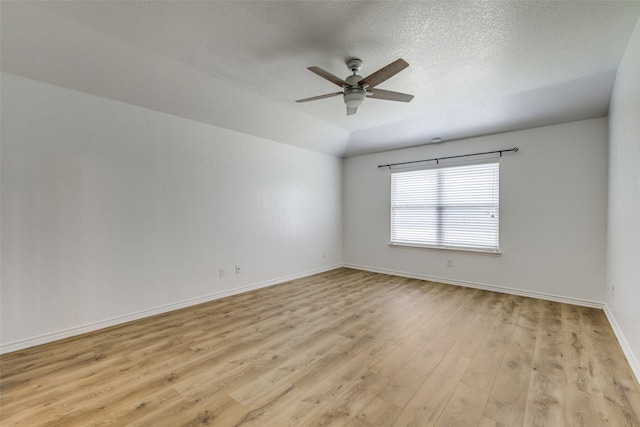 5844 Sunny Meadow Ln, Grand Prairie, TX 75052 - unfurnished room with a ceiling fan, light wood-style flooring, and baseboards