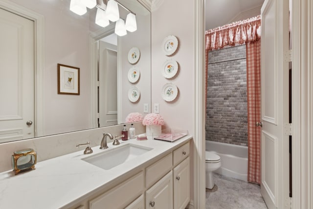 3725 Turtle Creek Blvd Unit A, Dallas, TX 75219 - bathroom featuring toilet, vanity, and shower / bathtub combination with curtain