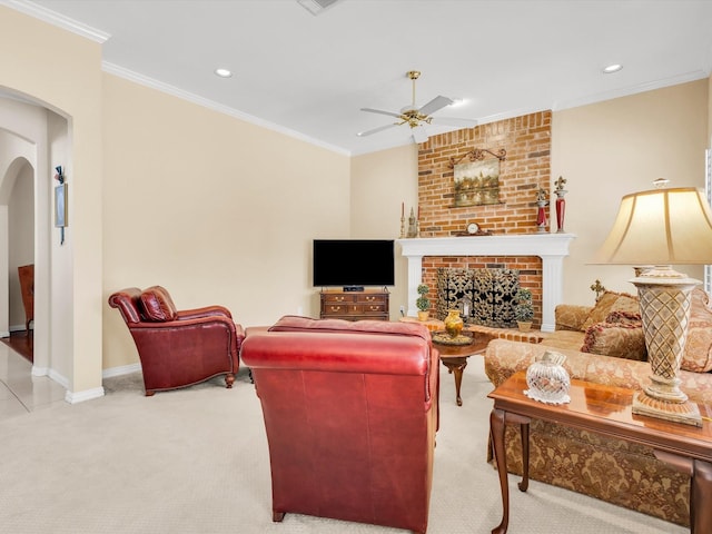 1457 Susan Ln, Carrollton, TX 75007 - living area featuring arched walkways, carpet floors, ceiling fan, crown molding, and recessed lighting