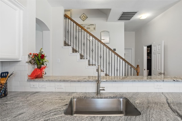 4503 Aspen Glen Rd, Plano, TX 75024 - stairs featuring arched walkways