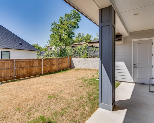 513 Dillon St, Waxahachie, TX 75165 - view of yard
