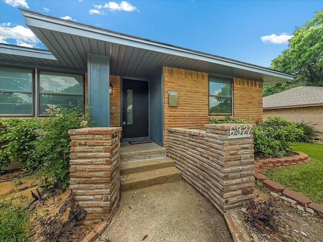 6927 Clearglen Dr, Dallas, TX 75232 - view of entrance to property