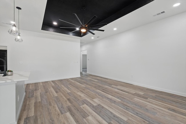 9413 Prairieview Dr, Fort Worth, TX 76134 - unfurnished living room featuring ceiling fan, light wood-style flooring, recessed lighting, and baseboards
