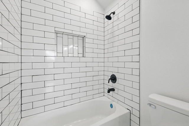 9413 Prairieview Dr, Fort Worth, TX 76134 - full bath featuring toilet and tub / shower combination