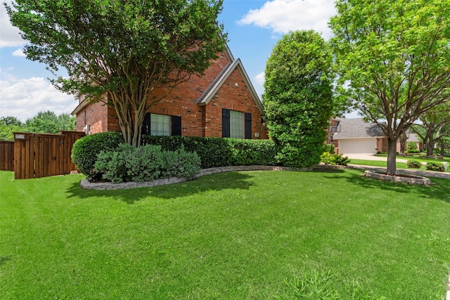 905 Sonora Dr, Allen, TX 75013 - view of side of home featuring brick siding