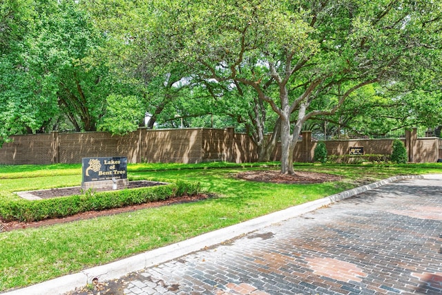 5158 Westgrove Dr, Dallas, TX 75248 - view of yard
