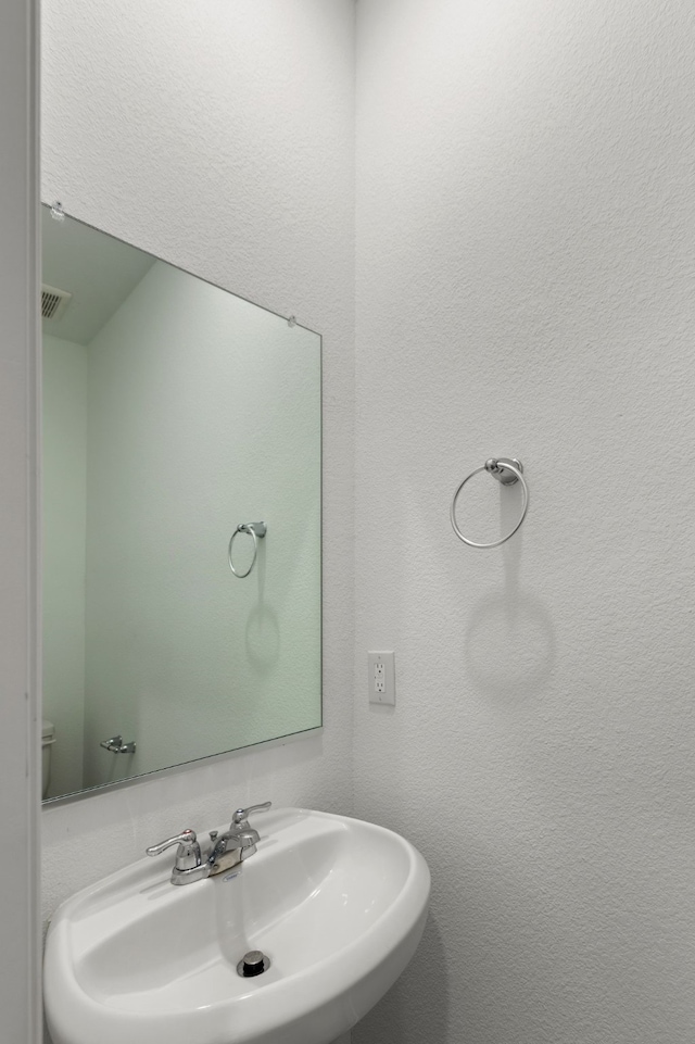 3008 Balmorhea Ln, Mckinney, TX 75071 - bathroom featuring a sink and toilet