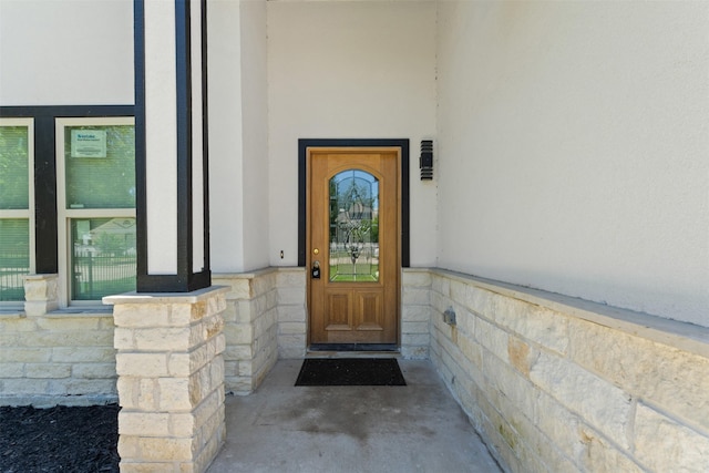 2636 Carter Ave, Fort Worth, TX 76103 - doorway to property with stucco siding