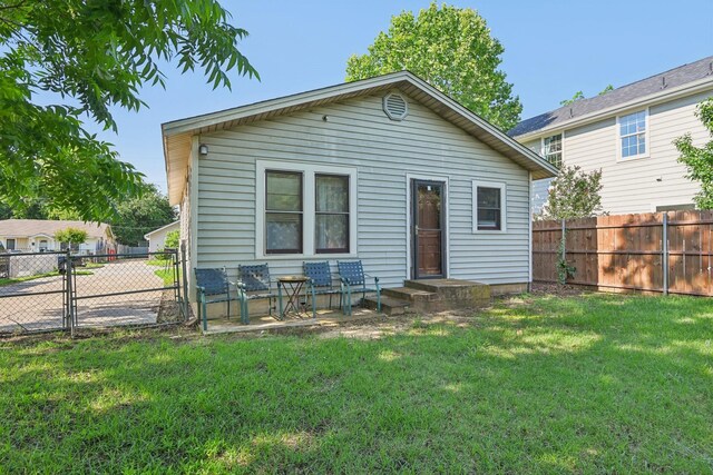 2509 Bird St, Fort Worth, TX 76111 - back of property featuring a gate
