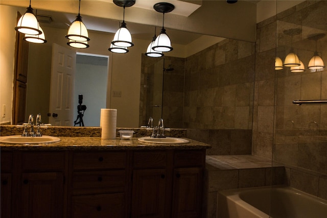 1101 Quail Valley Ln Unit 211, Arlington, TX 76011 - full bath featuring double vanity and shower / washtub combination
