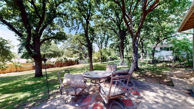 1408 Briarwood Blvd, Arlington, TX 76013 - view of patio / terrace