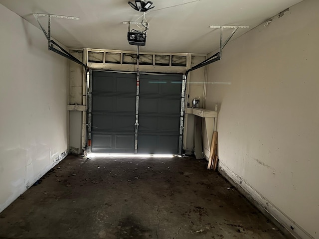 2836 Modree Ave, Dallas, TX 75216 - garage with a garage door opener