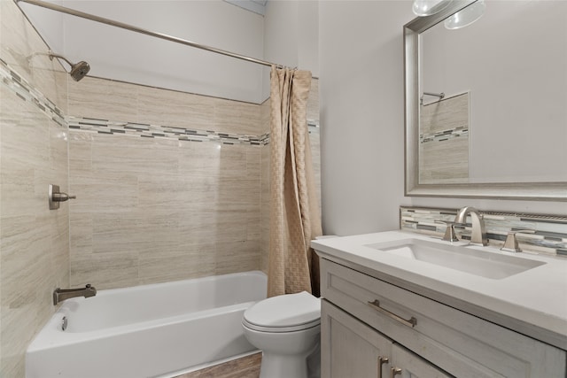 2721 Ave G, Fort Worth, TX 76105 - full bath featuring shower / tub combo, toilet, and vanity
