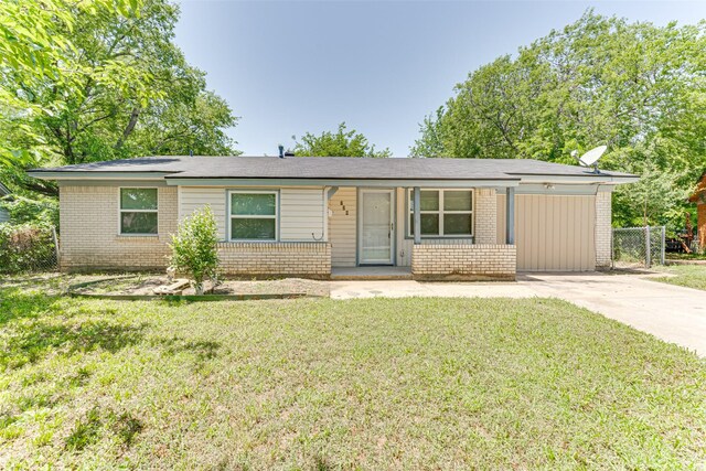 729 Grubb Cir, Mesquite, TX 75149 - ranch-style house featuring brick siding