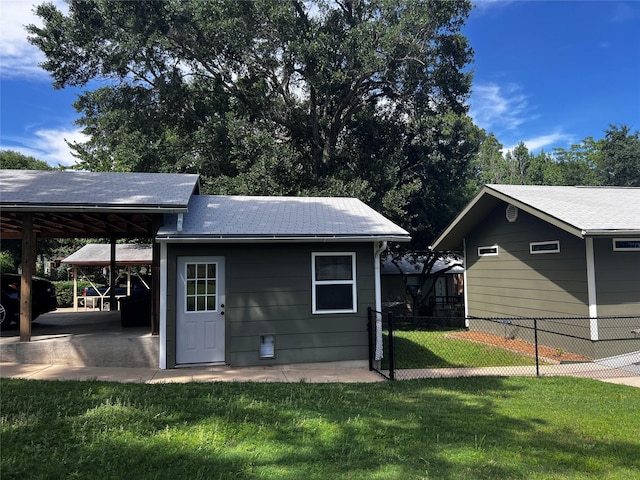 152 Pin Oak, Mabank, TX 75156 - view of outbuilding featuring a carport