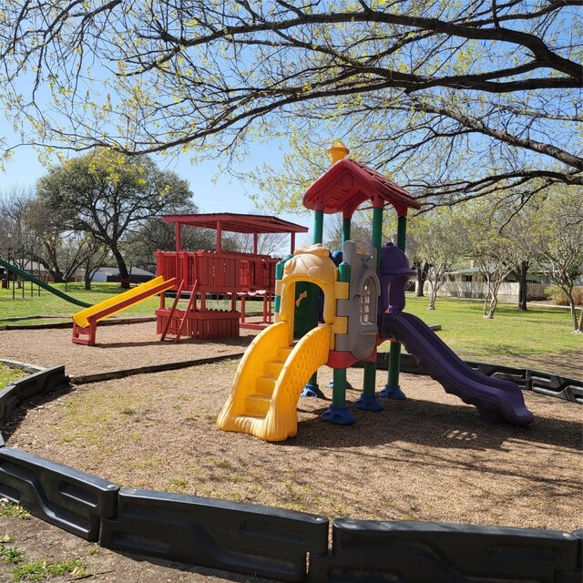 15642 Overmead Cir, Dallas, TX 75248 - community playground with a yard