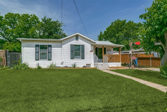ranch-style house featuring a porch