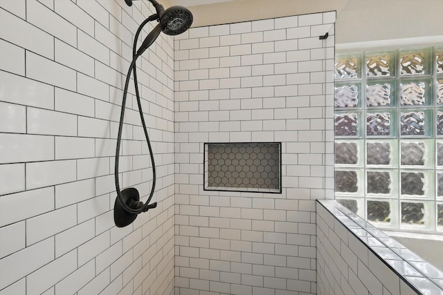 301 Angela Dr, Burleson, TX 76028 - bathroom featuring a tile shower