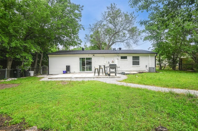 4507 Hyde Park Dr, Mesquite, TX 75150 - back of property featuring a patio and cooling unit