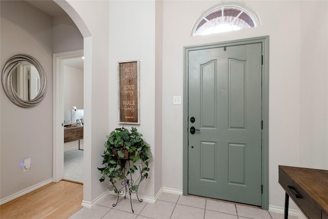 10617 Big Oak Dr, Fort Worth, TX 76131 - entrance foyer featuring arched walkways and baseboards